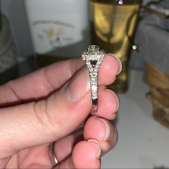 1.5 Carat Diamond Ring FINAL PRICE DROP - Picture 7 of 10